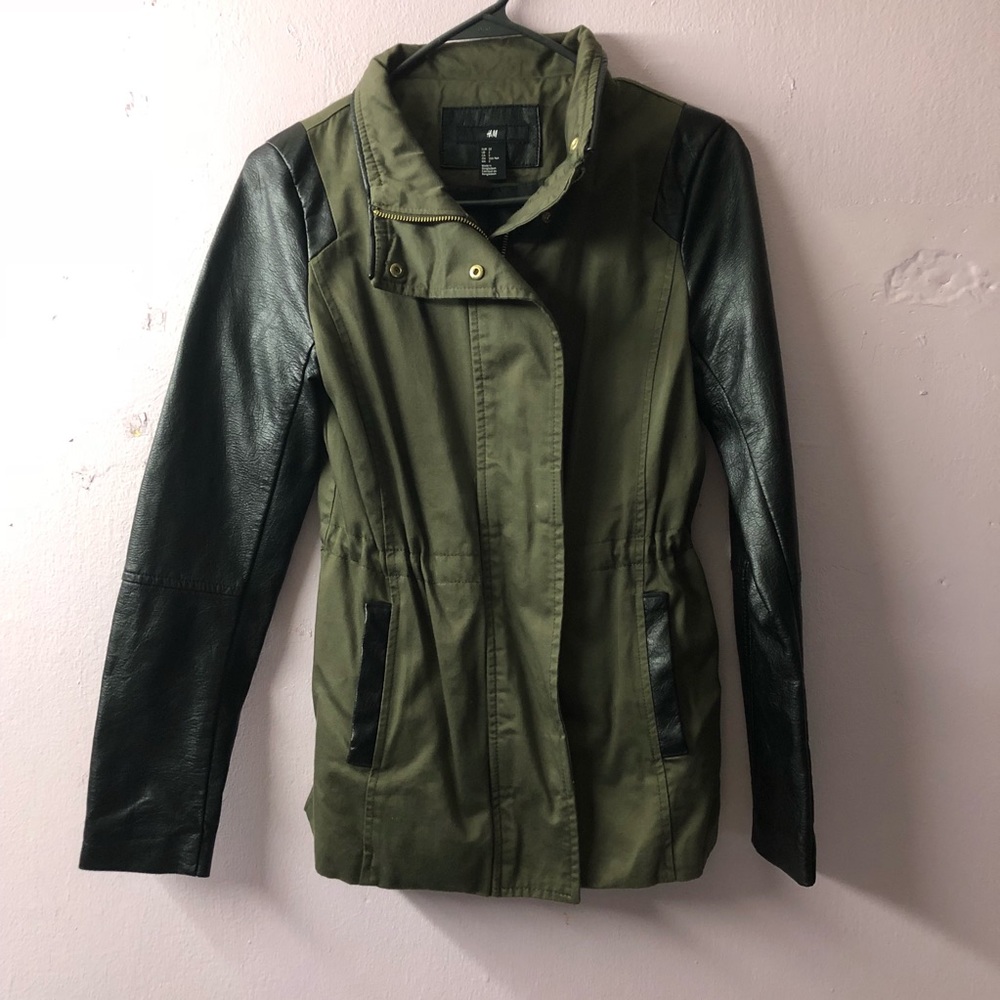 H&M Olive Green Utility Jacket w. Leather Sleeves